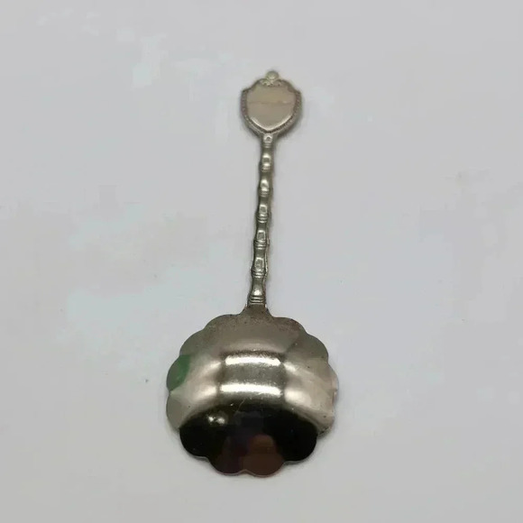 Miami Beach Scalloped edge Souvenir Engraved Spoon Kitschy Cool - Picture 4 of 5